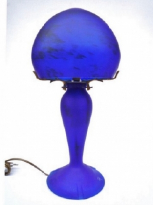 lampvoet en lampekap van blauw glaspasta